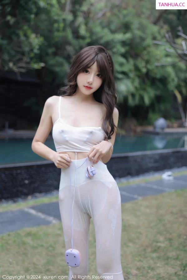  [XiuRen]高清写真图 2024.02.23 No.8132 桃妖夭 新人美腿第52张图片